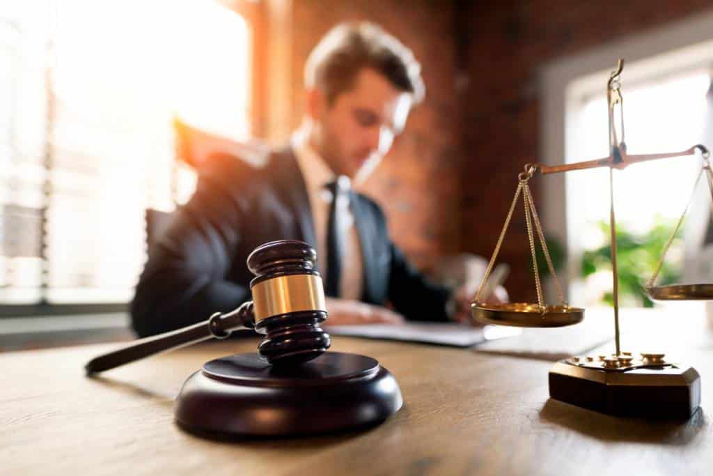 oncurrence déloyale: protégez vos intérêts en faisant appel à un avocat spécialisé en droit des affaires