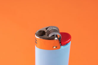 Le briquet publicitaire : un goodie B2B discret à fort impact