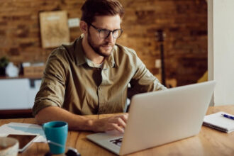 Portage salarial pour freelance : comment estimer son salaire net avant de se lancer ?